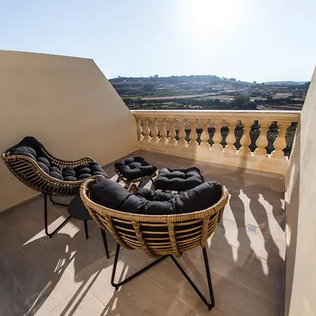 לינה וארוחת בוקר City Stay B&B 4*