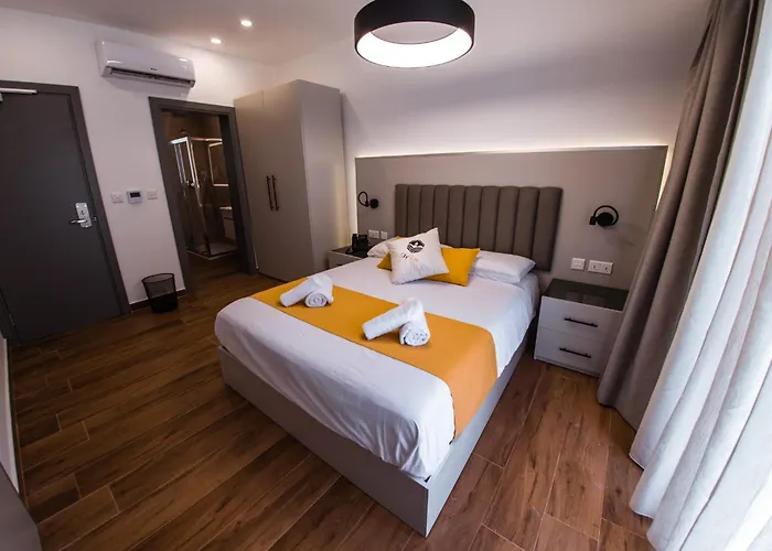 City Stay B&B Bed & Breakfast 4*