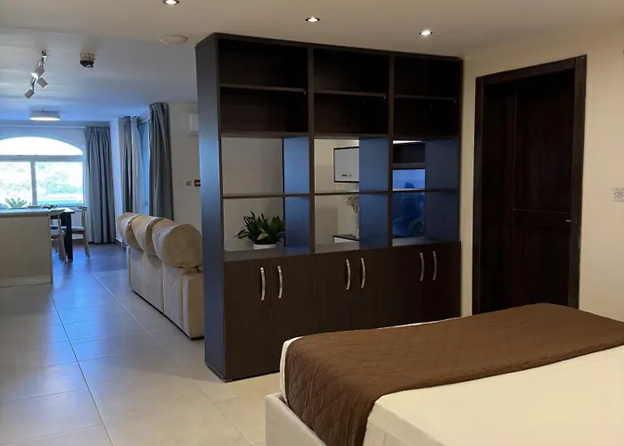 City Stay B&B Bed & Breakfast 4*