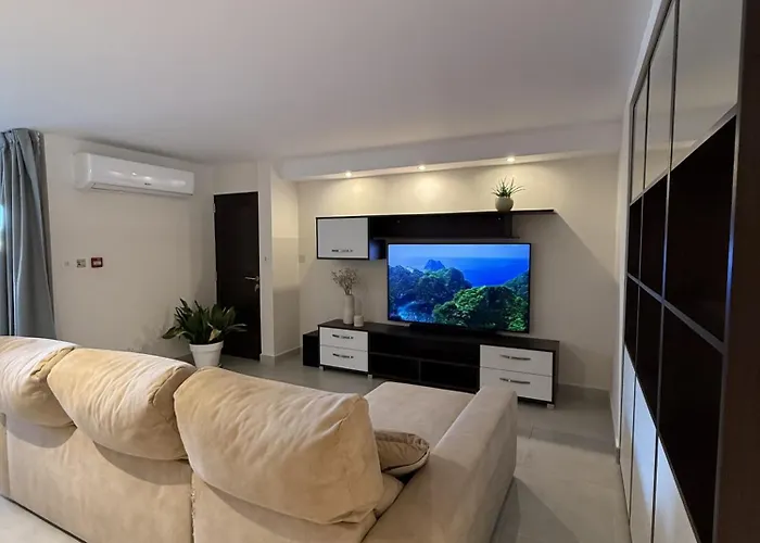 Bed & Breakfast City Stay B&B 4*