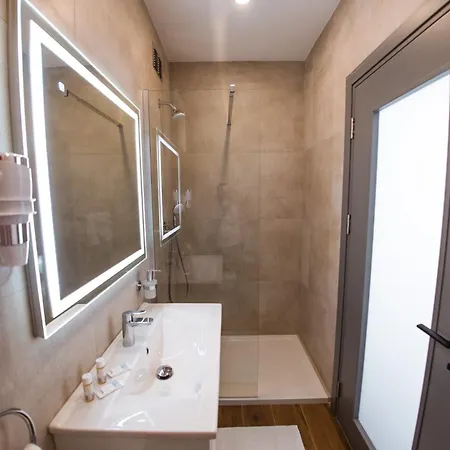 Bed & Breakfast City Stay B&B 4*